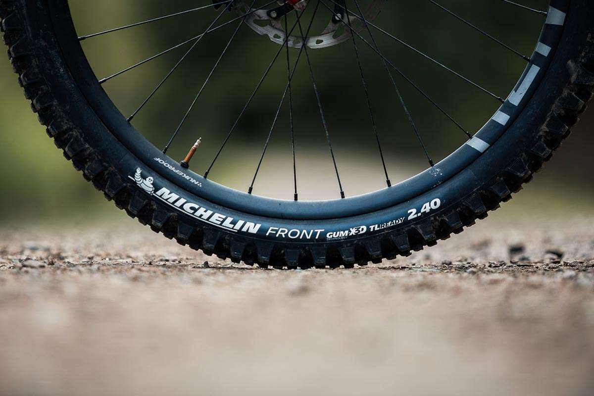 michelin wild enduro anteriore 2.4" recensione del composto gum-x3d