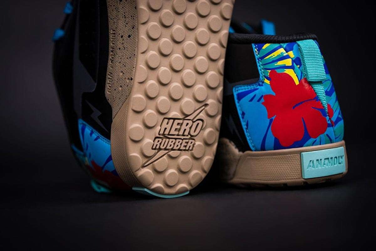 scarpe da mtb a pedale piatto anamoly hero rubber con proprietà di rimbalzo basse