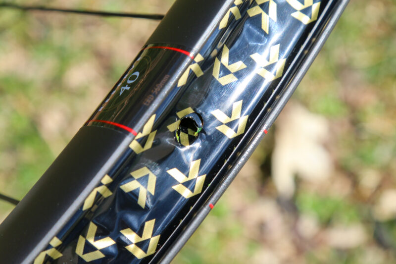 Riserva ruote in carbonio 40 problema nastro 44 GR