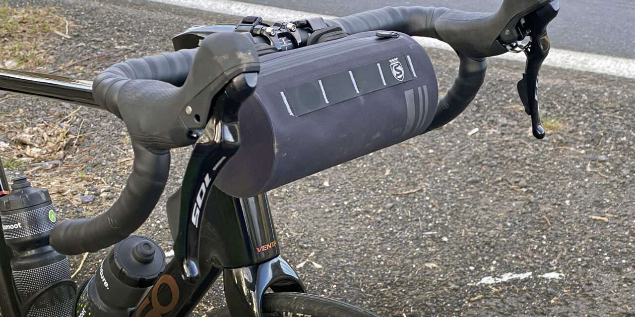 Le borse Silca Grinta sono veloci da trasportare con i piccoli zaini da manubrio e da sella BOA Bikepacking