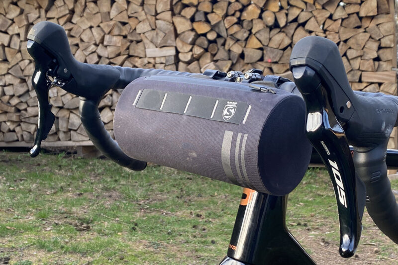 Borse Silca Grinta, zaini da bikepacking leggeri e compatti a rapido imballaggio Recensione, borsa da manubrio frontale