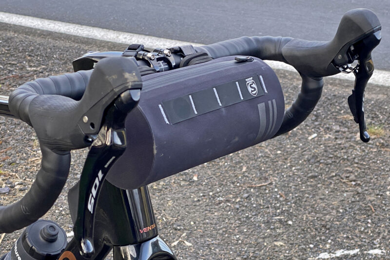 Recensione borse Silca Grinta, zaini da bikepacking leggeri e compatti e veloci da riporre, borsa da manubrio