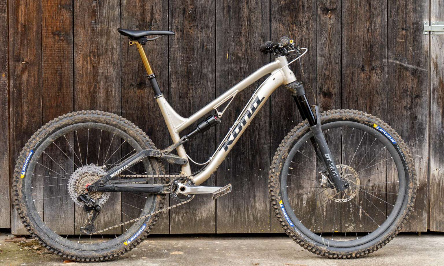 Testa del reggisella a 2 bulloni con offset Fair Drop Best UC, Fox Transfer 2021 su MTB