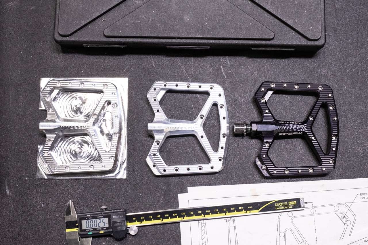 Gradini dei pedali in alluminio Ripsaw Wolf Tooth