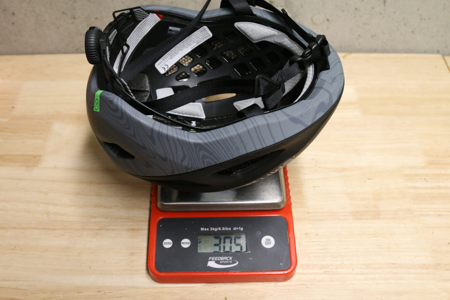 Casco da strada Gravel Smith Triad con sensore di crash Aleck peso effettivo