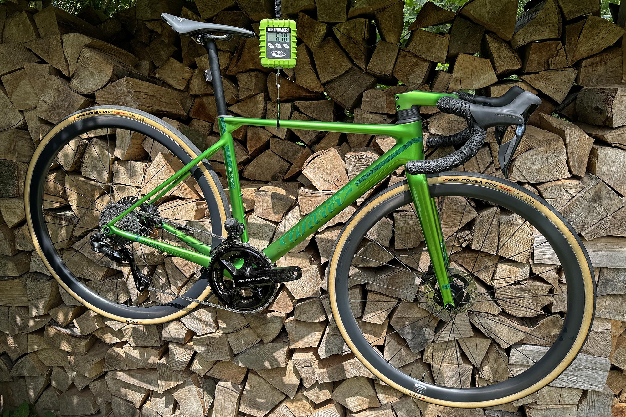 Bici da strada per scalatori in carbonio leggero Wilier Verticale SLR 2024: prime uscite, XS 6,7 kg