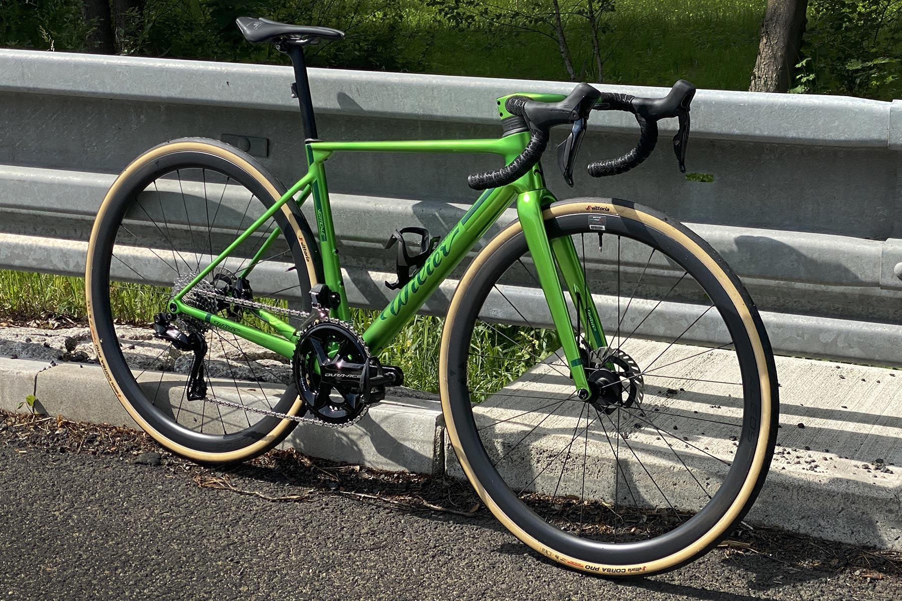 2024 Wilier Verticale SLR bici da strada leggera in carbonio per scalatori, angolata