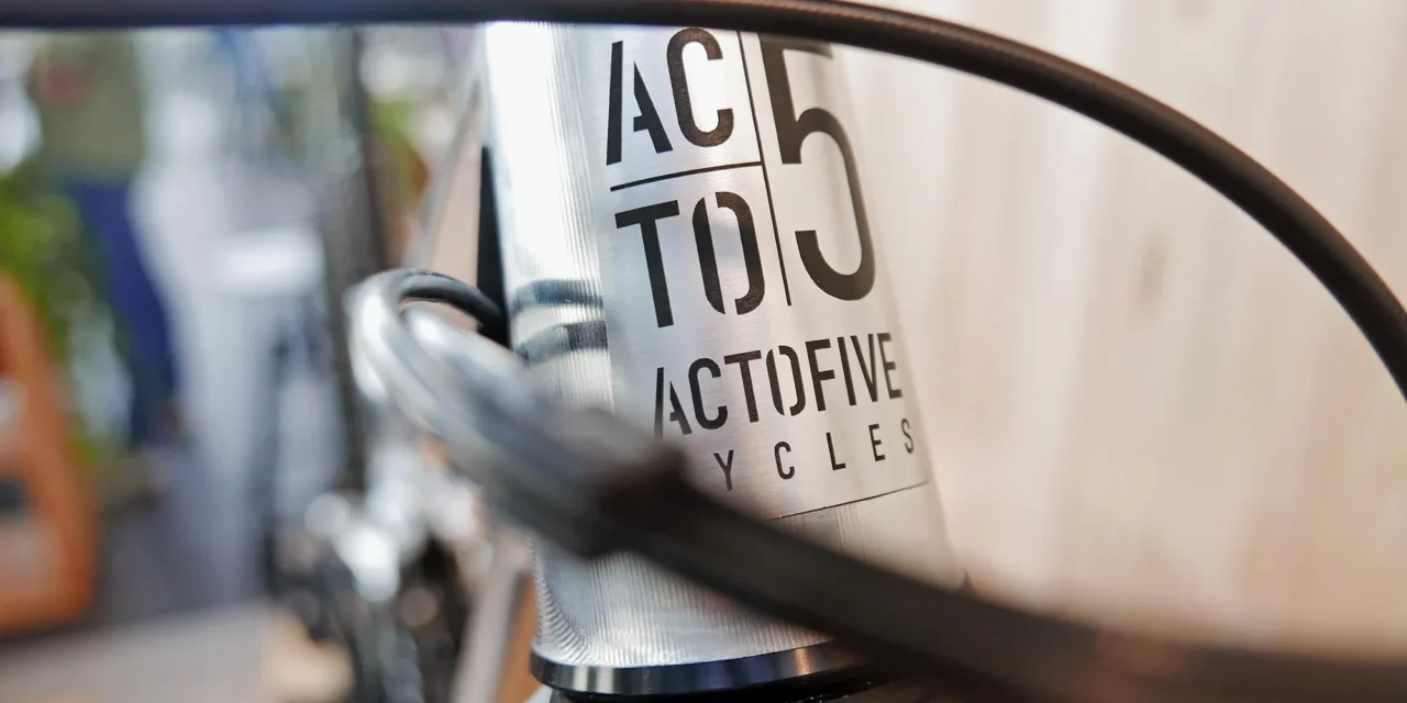 Actofive I-Train Mk2 Trituratore per bici da trail lavorato a CNC da viaggio regolabile di seconda generazione