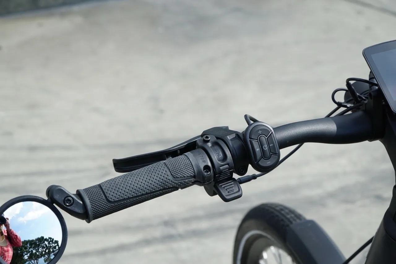 Aventon Livello 3 Ebike Acceleratore