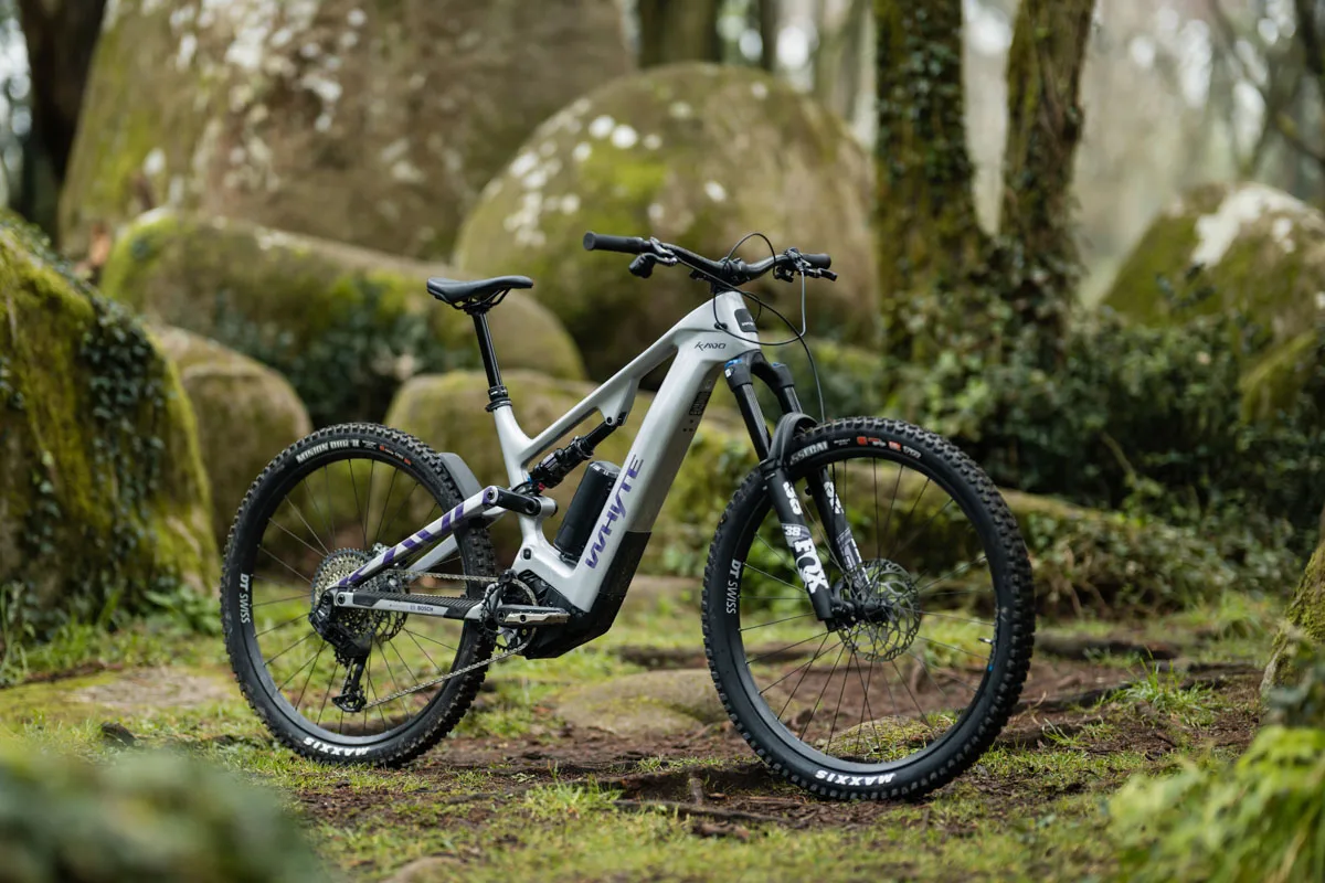 Whyte Bikes Kado EMTB, Angle, Forest