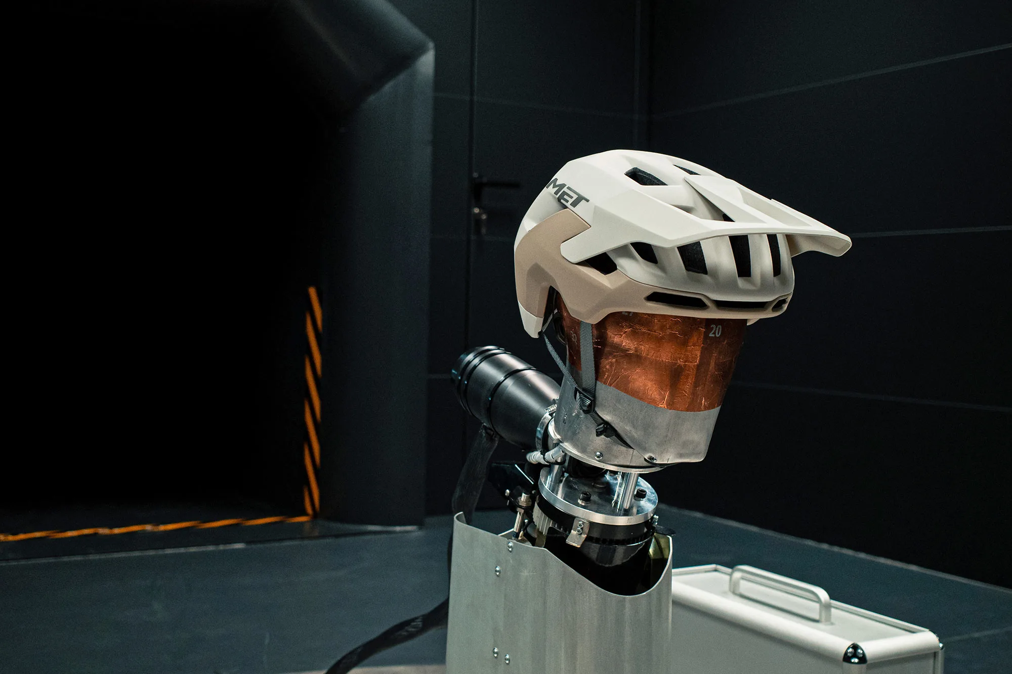 Casco di mountain bike ritmo tutto nuovo Met, Test di raffreddamento della ventilazione a vento