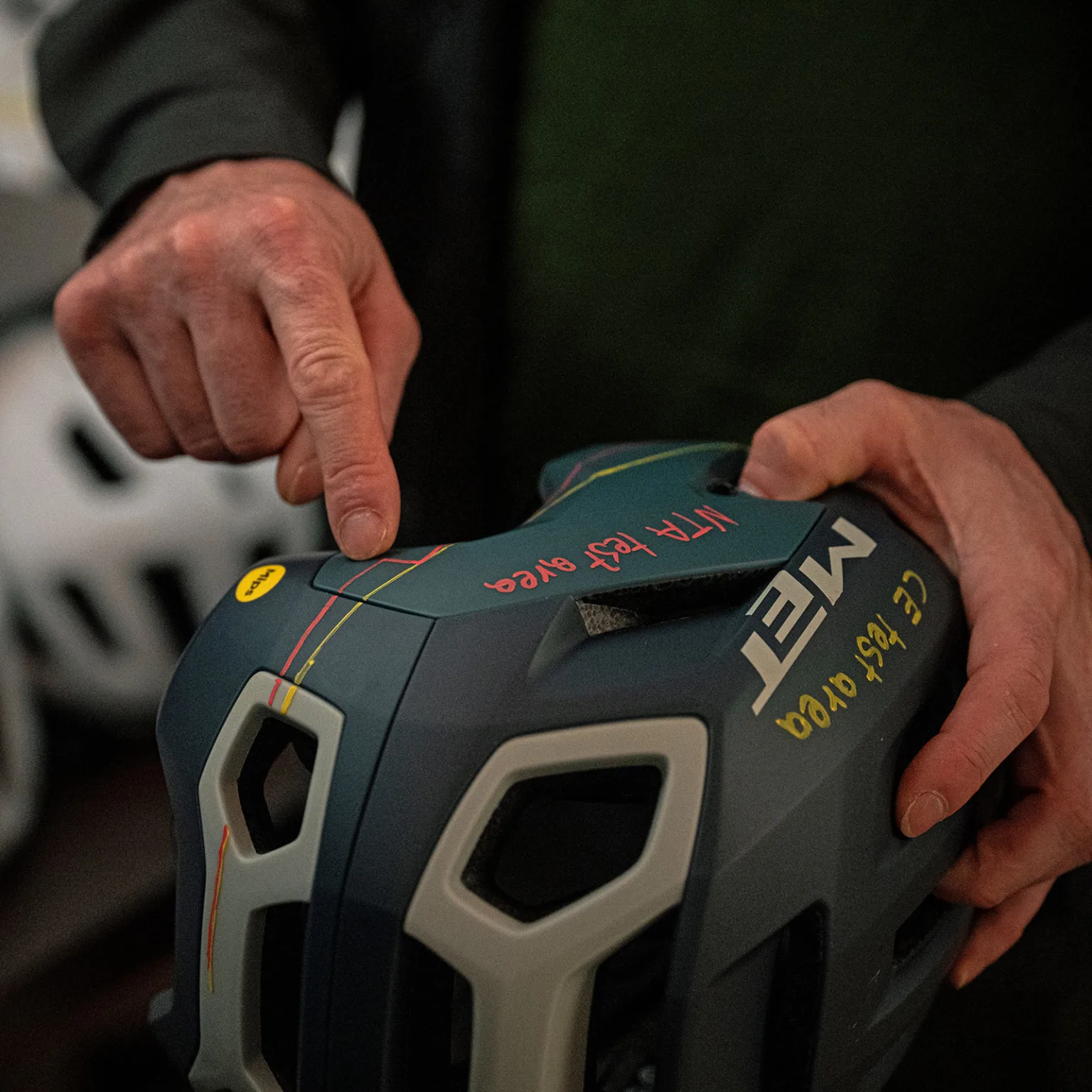 Met Revo Mips Mountain Bike Helmet, NTA vs. CE/EN Test