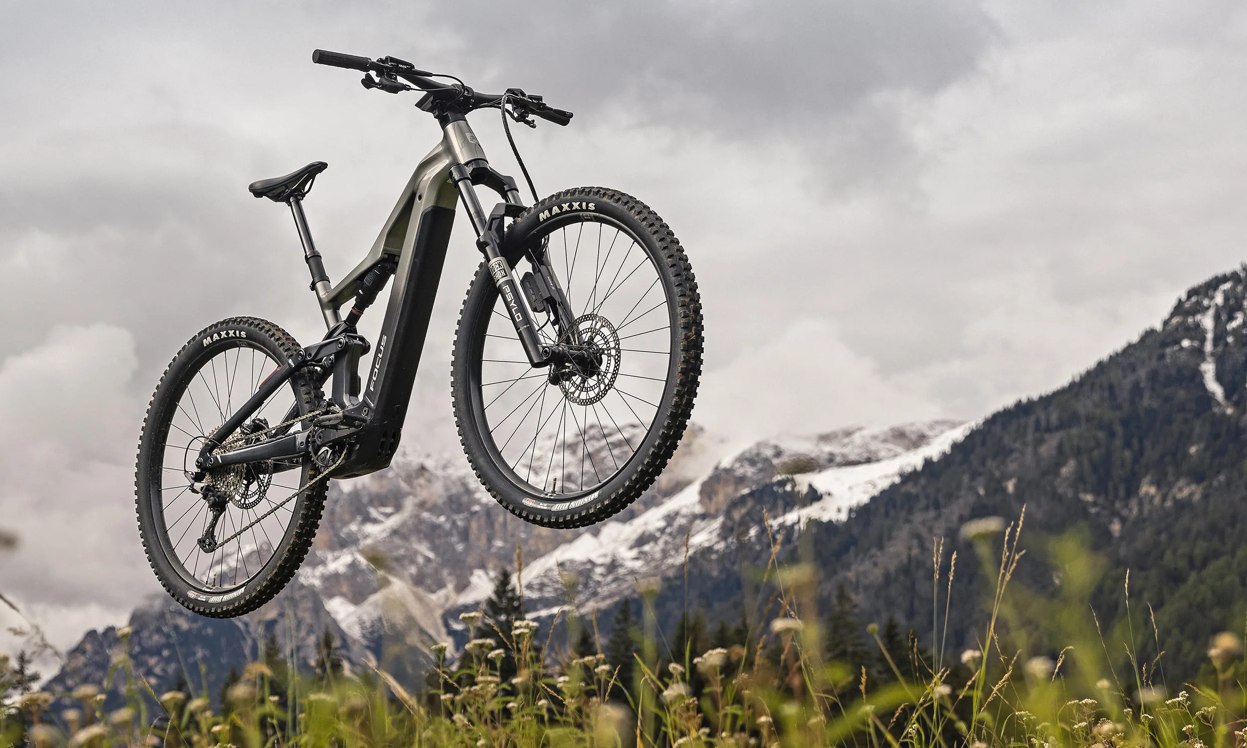 2025 Focus thron2 in lega versatile all-rouner ebike all-mountain trail emtb, tempo di trasmissione