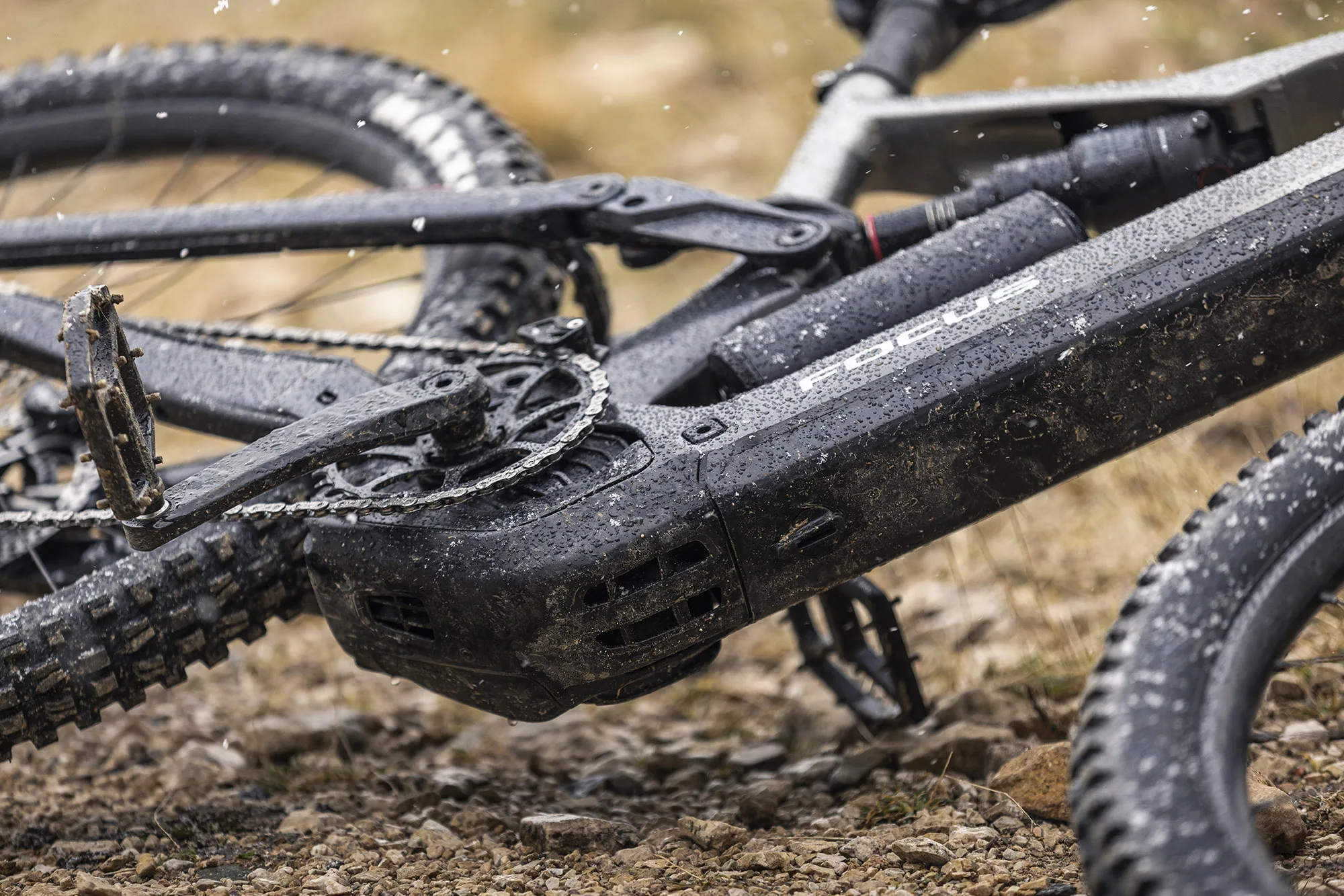 2025 Focus thron2 versatile in lega versatile ebike all-mountain trail emtb, con Powermore esterno; batteria