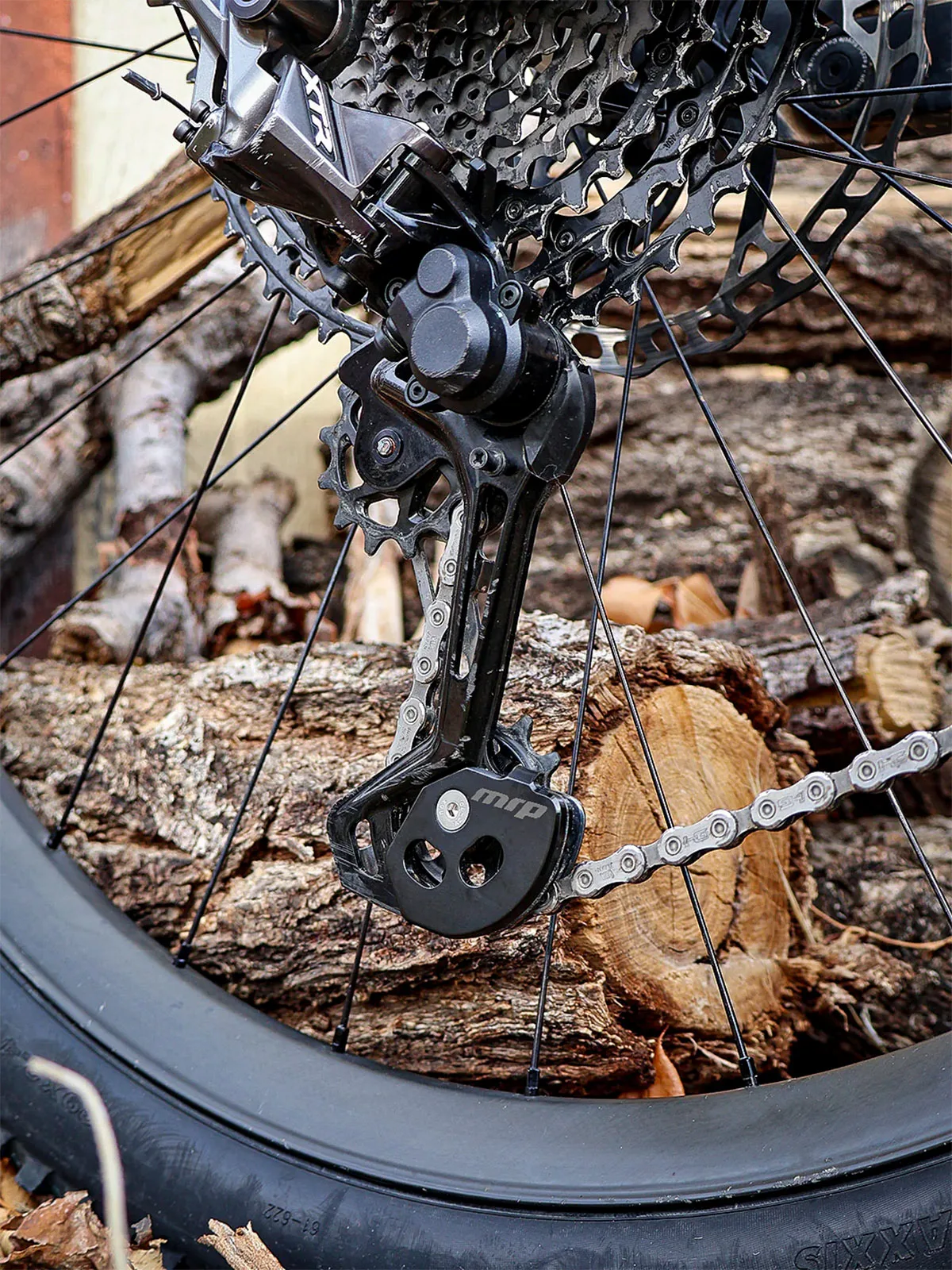 La protezione della gabbia MRP protegge i deralleurs MTB a 12 velocità Shimano, XTR M9100