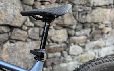 New RockShox Reverb Axs capovolge lo script di contagocce per diventare il post di viaggio più lungo