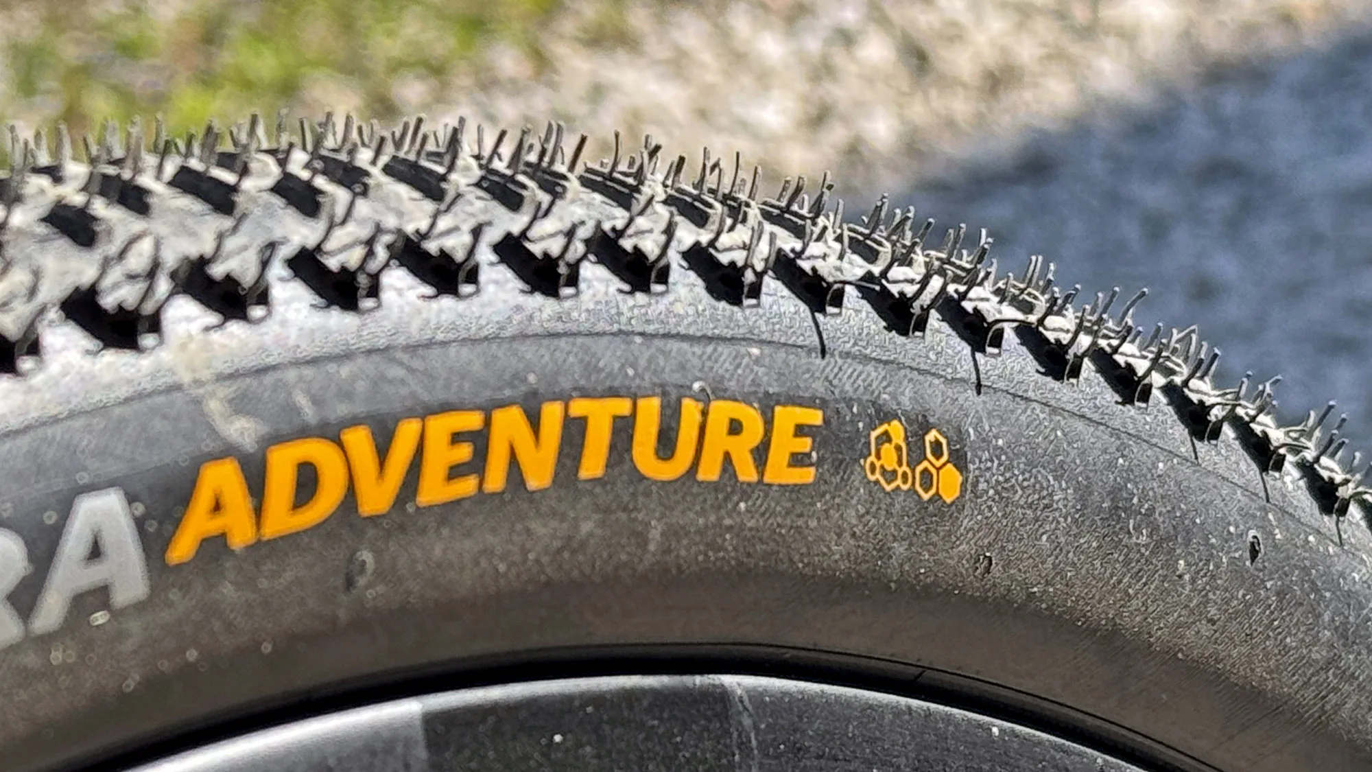 Continental Terra Adventure Nuova recensione di pneumatici per pneumatici per bici di ghiaia aggressiva, semplice pittogramma laterale Lable