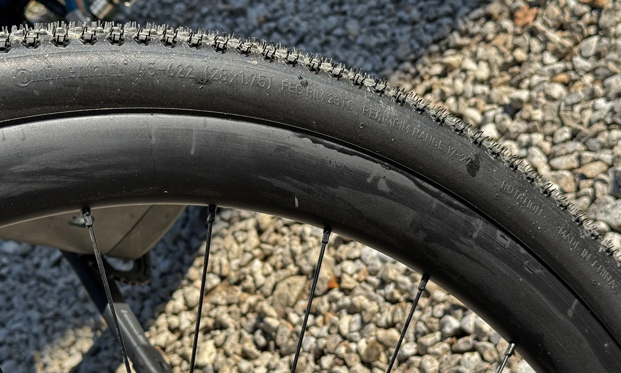 Continental Terra Adventure Nuova Revisione delle pneumatici per pneumatici per bici di ghiaia aggressiva, etichetta sul fianco